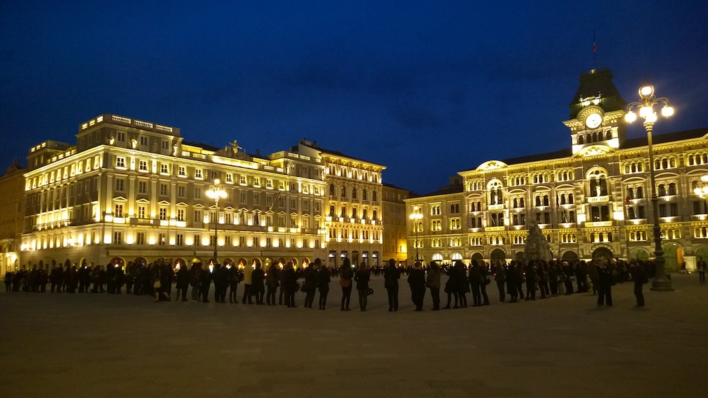 gal/Flash_mob_a_Trieste_23_04.2015/0WP.jpg